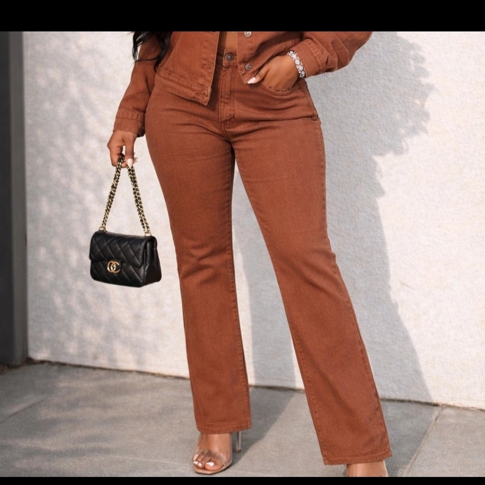 Women's Skinny Jeans in Brown